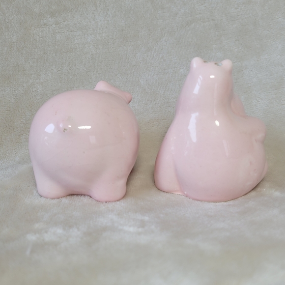Vintage pink hippopotamus salt and pepper ceramic herb shakers - Picture 3 of 6